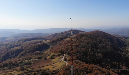 The installation of the anemometer column with a height of 110.60m has been completed
